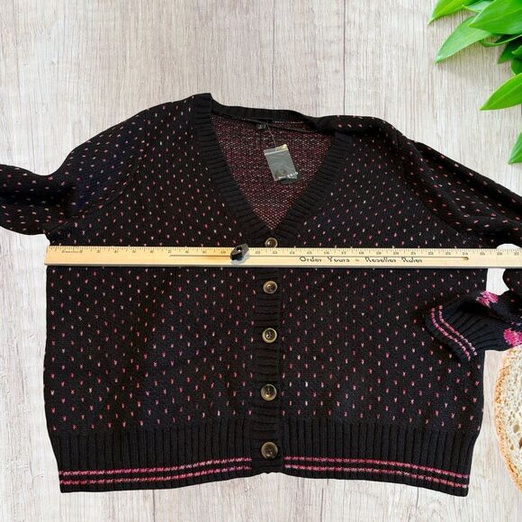 Torrid Womens Cardigan Size 2X Drop Shoulder V-neck Button Front Sweater NWT - Picture 6 of 10